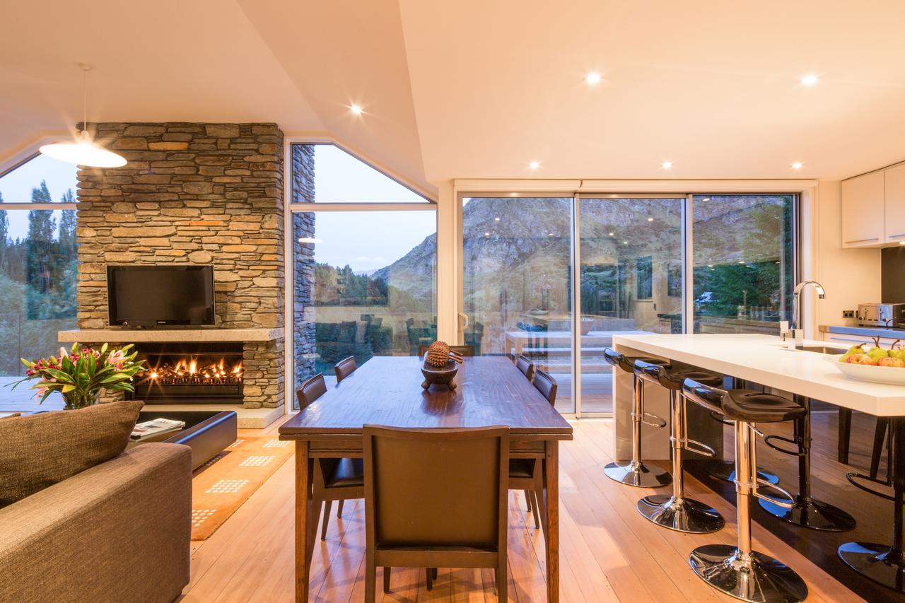 Riverview Retreat Holiday Home By Majordomo Queenstown Pokoj fotografie